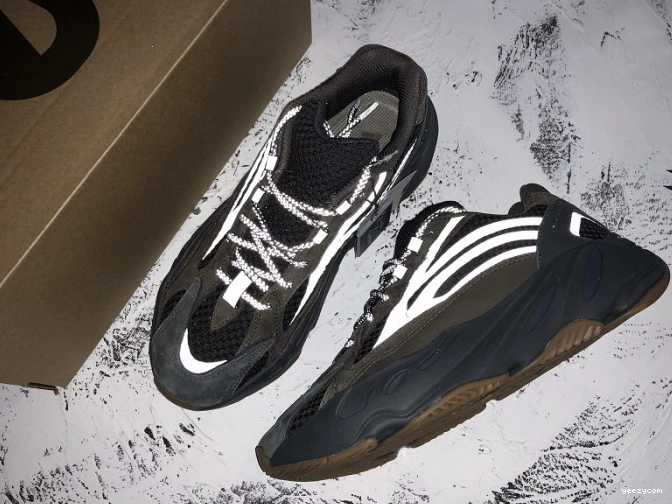 EG6860 Boost Yeezy Geode 700 v2 Adidas 0730